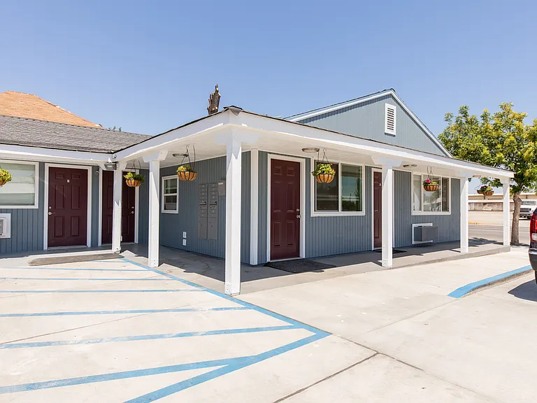 251 S Tehama St #14 — Photo 38