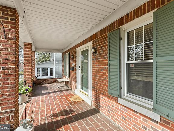 4th image of 5609 Woodcrest Ave