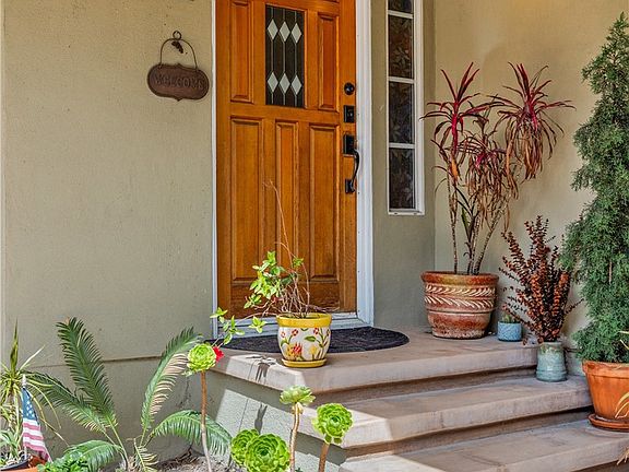 2nd image of 2217 Rockefeller Ln #C