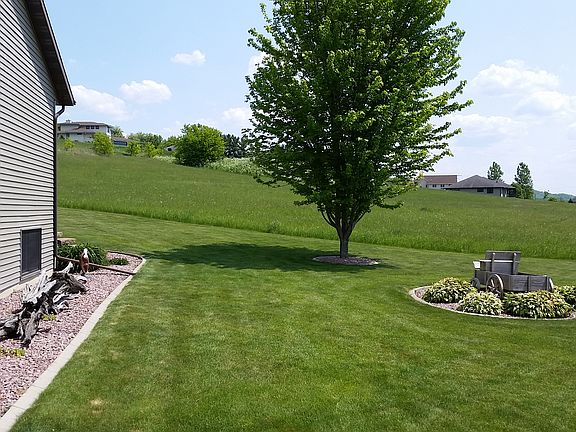 4th image of 21594 Lloyd Ln