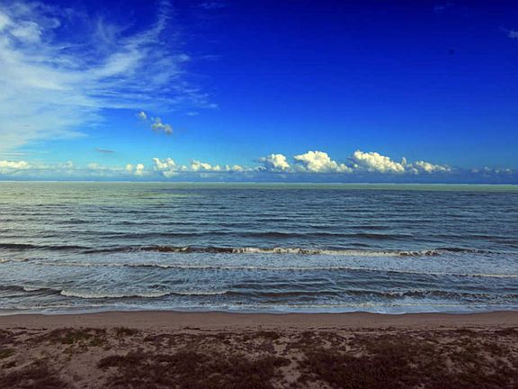 2nd image of 4250 N A1a APT 1002