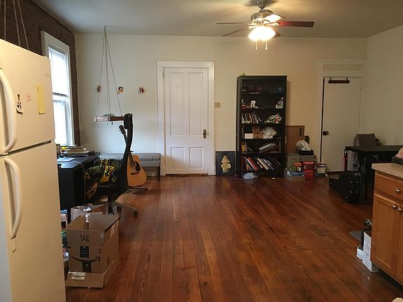 2nd image of 215 E University Ave
