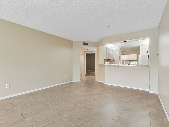 3rd image of 7532 N Devon Drive #308
