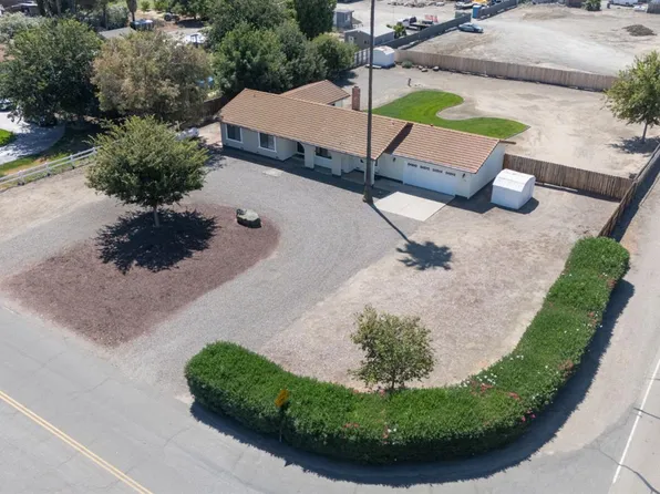 4460 W Pine Haven Dr, Tracy, CA 95304