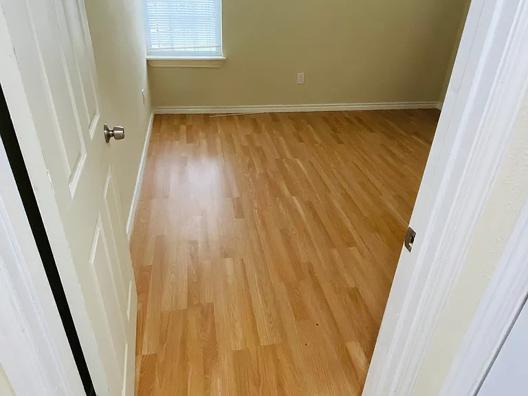 807 Jean St — Photo 26