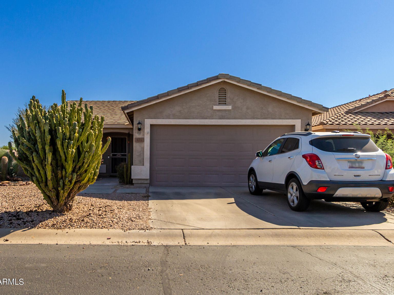 171 E Desert Bell Way