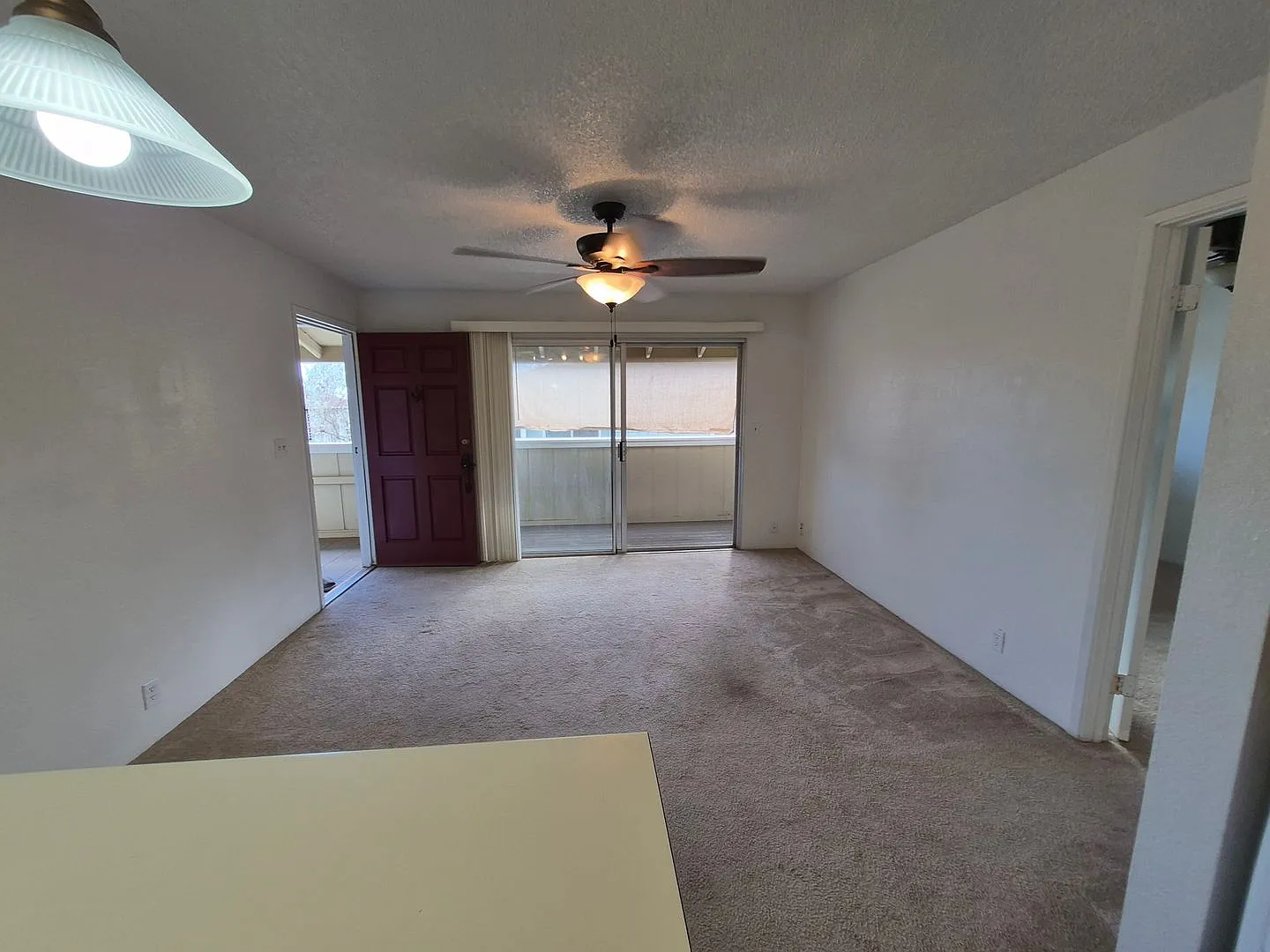 Centrally located 1bd, 1ba, 1pkg 512sqft. w/Lanai for $2100 — Photo 4