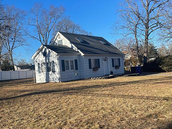 3rd image of 54 Mount Vernon Dr