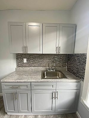 2nd image of 409 E 21st St #1C