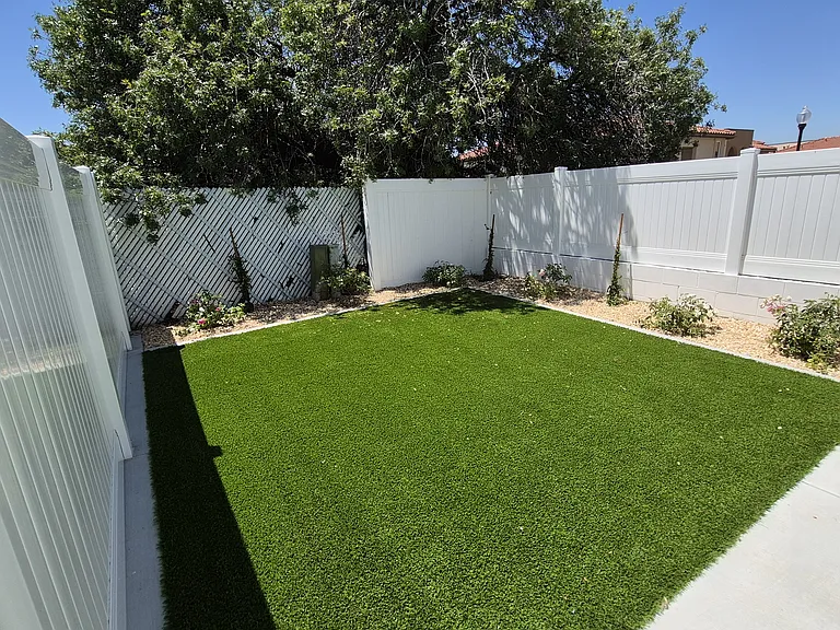 1409 De Anza St #2 — Photo 12