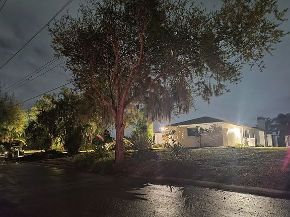 2nd image of 3058 Hyde Park St