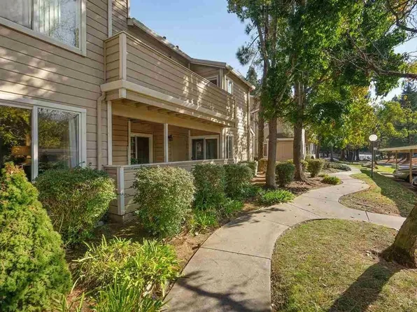 760 Canyon Oaks Dr APT D, Oakland, CA 94605