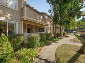 760 Canyon Oaks Dr, Oakland, CA