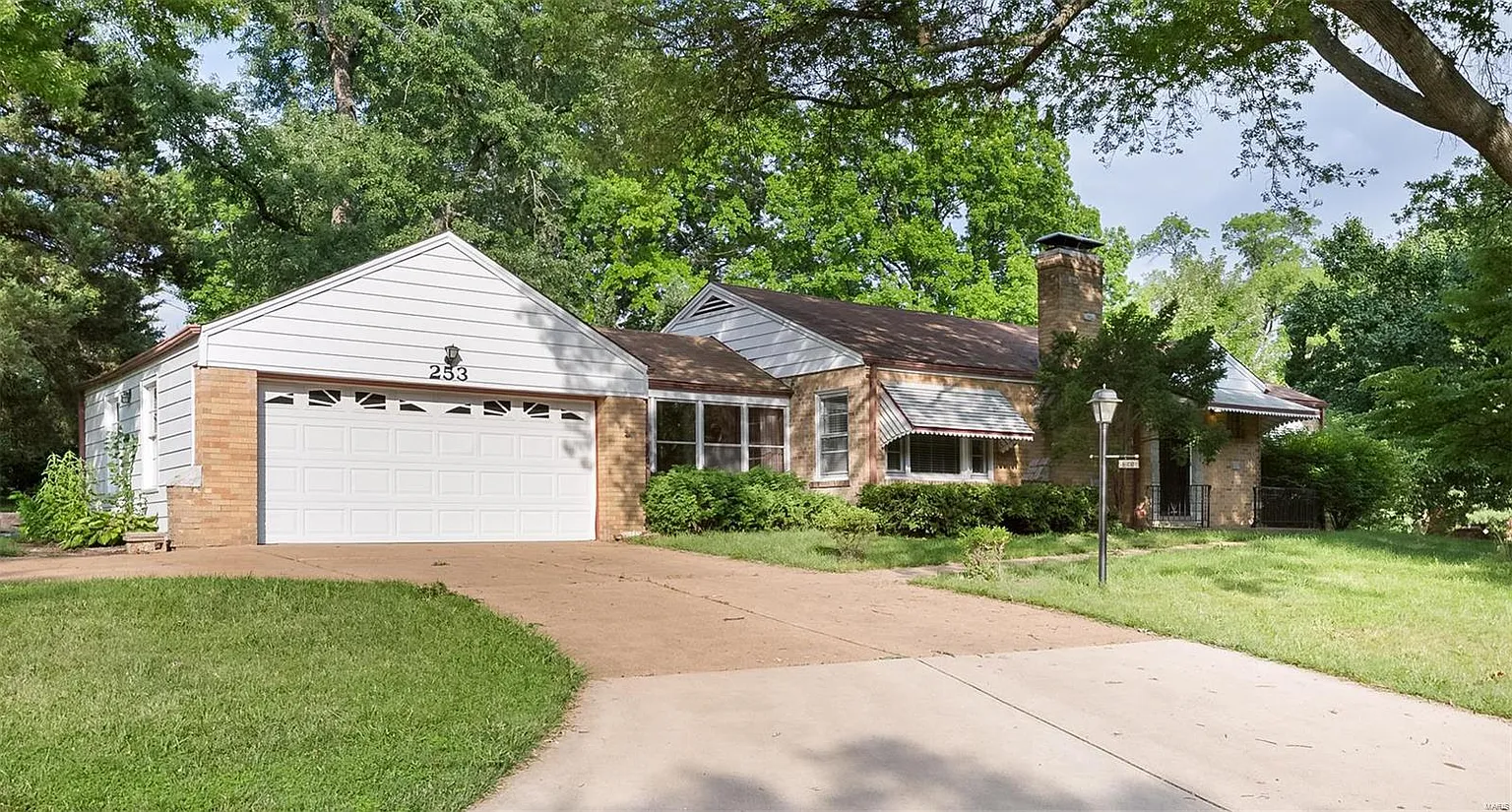 253 Turf Ct photo 1