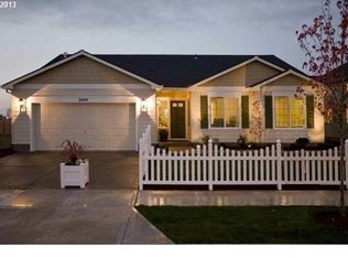 3249 Oxford St, Woodburn, OR 97071