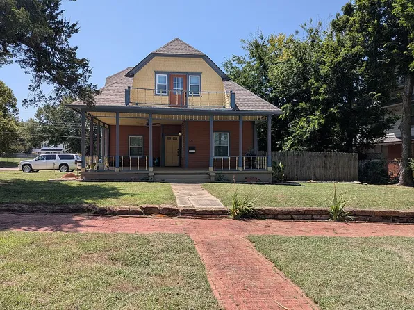 421 E Logan Ave, Guthrie, OK 73044