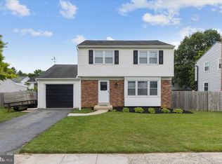 1636 Robert Rd, Lancaster, PA 17601