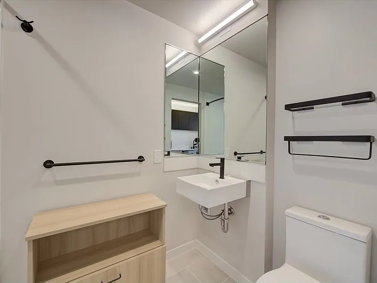 TL Residences — Photo 12