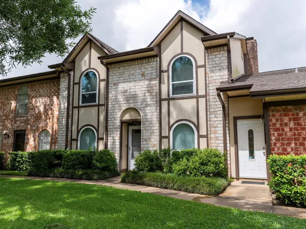 11560 S Kirkwood Rd, Stafford, TX 77477