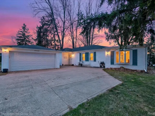 41529 S Interstate Highway 94 Service Dr, Van Buren Township, MI 48111