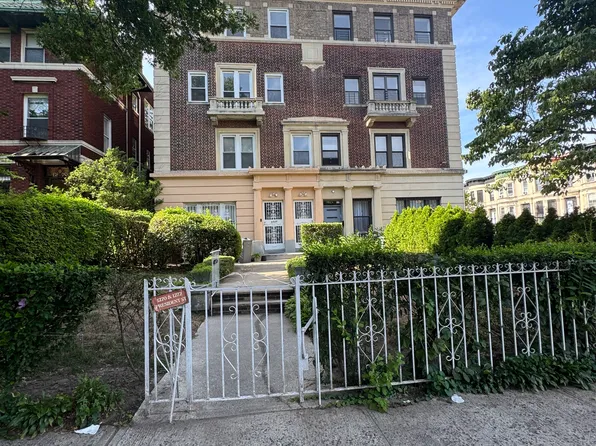 1270 President Street image 1 of 31