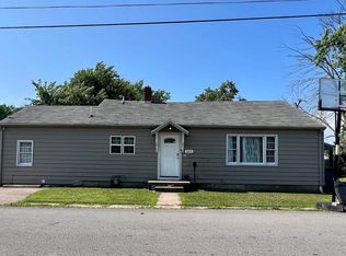 1005 E Griggs St, Marion, IL 62959