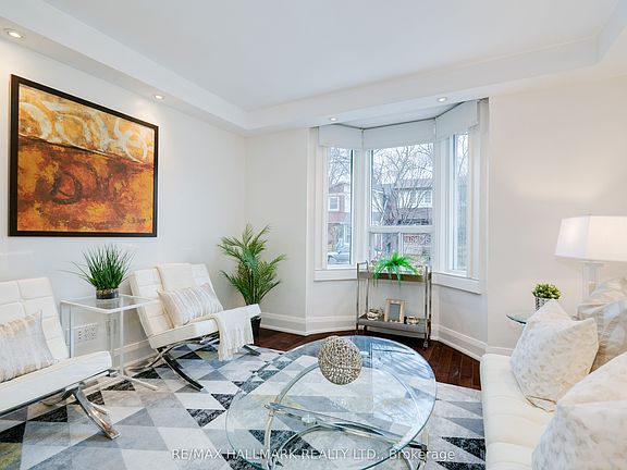 3rd image of 129 Woodfield Rd