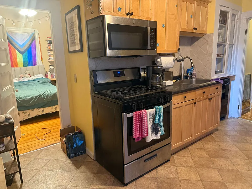 20 Dell St #2