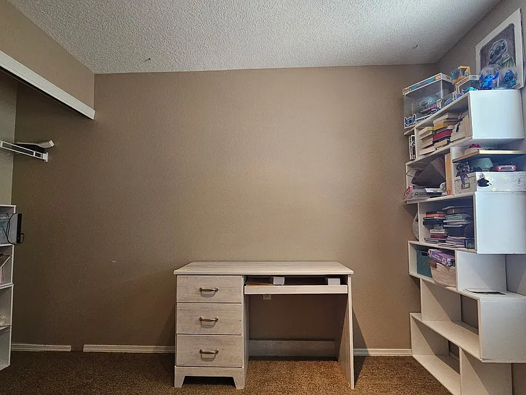 601 Menaul Blvd NE — Photo 31