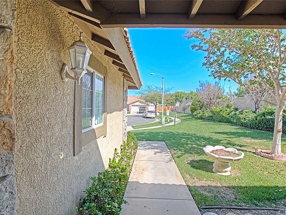 5th image of 874 Buckeye Cir