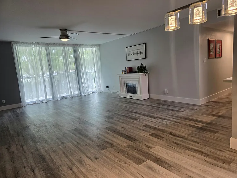 1301 River Reach Dr #111 — Photo 9