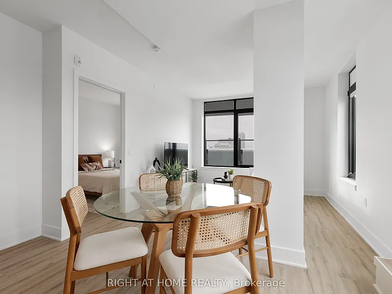 377 Winona Ave #607 — Photo 13