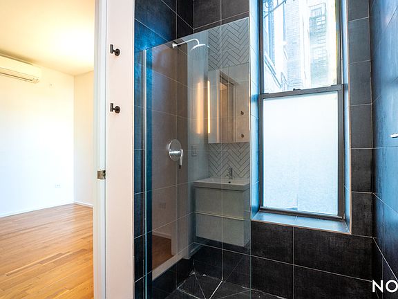 5th image of 126 Herkimer St APT 1