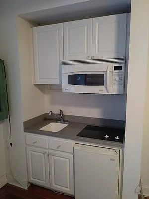 Rented by Tudor Realty | media 6