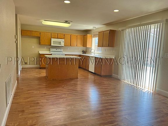 5th image of 3303 James Wright Ln