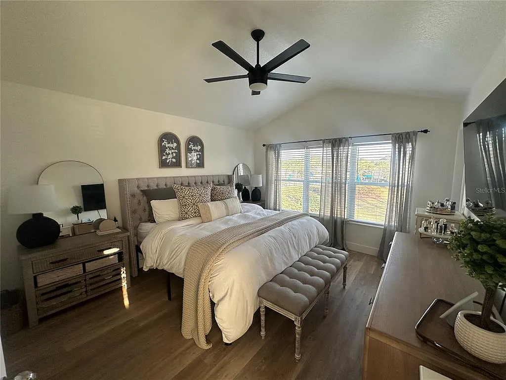 3 bed, 2.5 bath, 1542 sqft, $2,000 — Photo 4