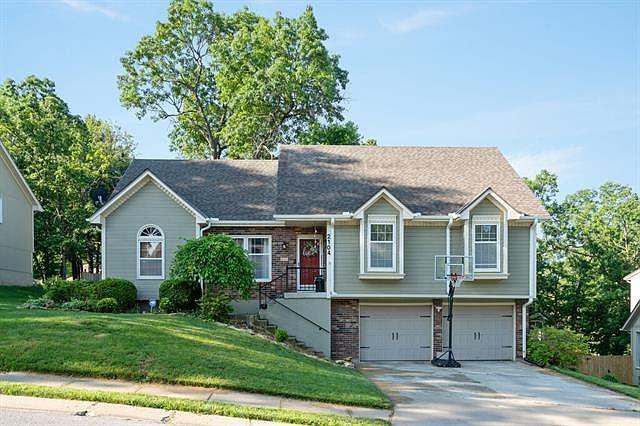 1st image of 2104 SW Brookshire Dr