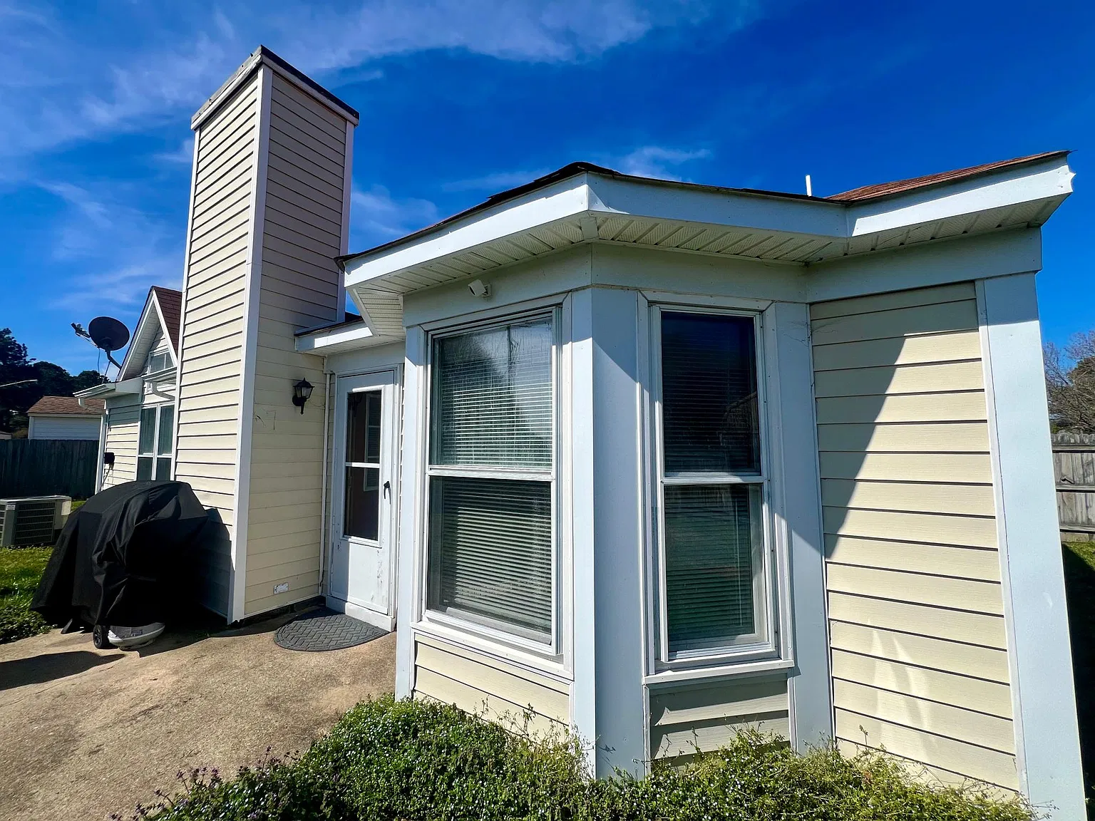 905 Chaka Ct — Photo 3