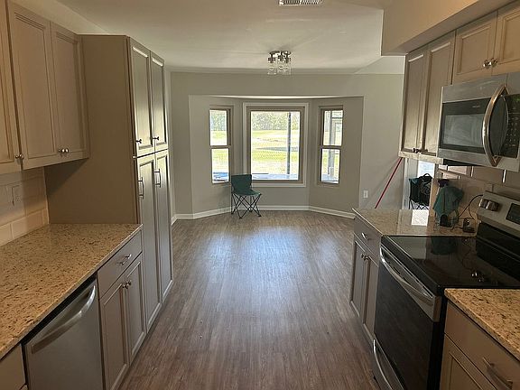 5th image of 1588 Goshen Rd #B