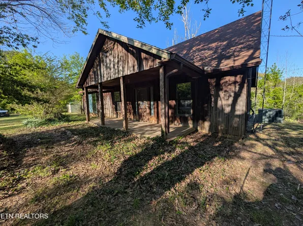 5490 Old Paris Murray Rd, Paris, TN 38242