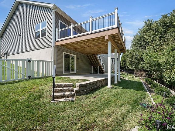 3rd image of 153 Carlton Point Dr
