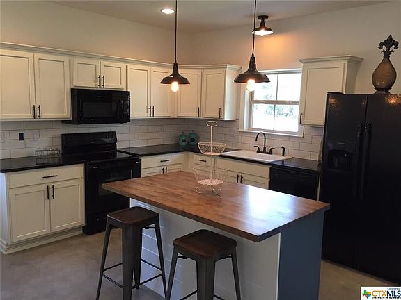 3rd image of 2309 Westview Dr