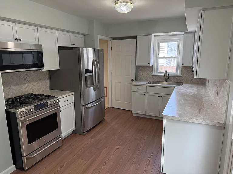 2701 Lincoln Ave — Photo 13