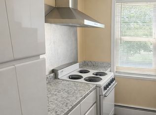(Undisclosed Address), Lindenhurst, NY 11757