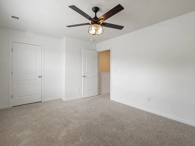 610 Clifford Hts — Photo 23
