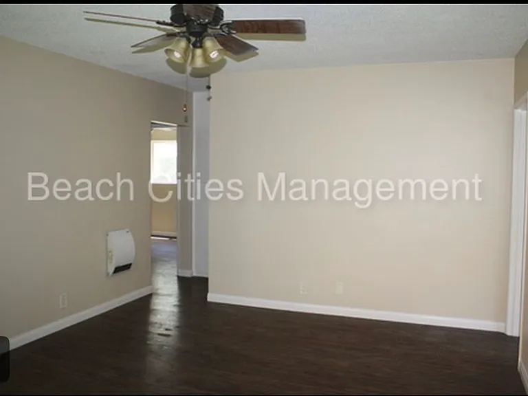 2169 Pine Ave #2 — Photo 1