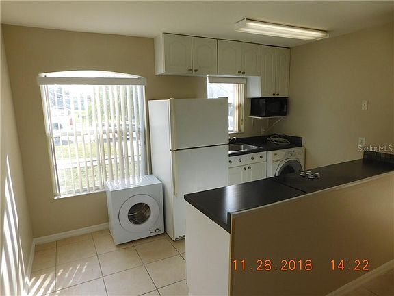 5th image of 679 Caribbean Dr