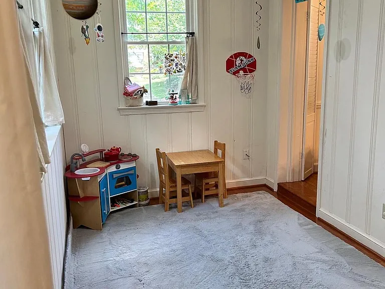 812 Woodside Pkwy — Photo 14