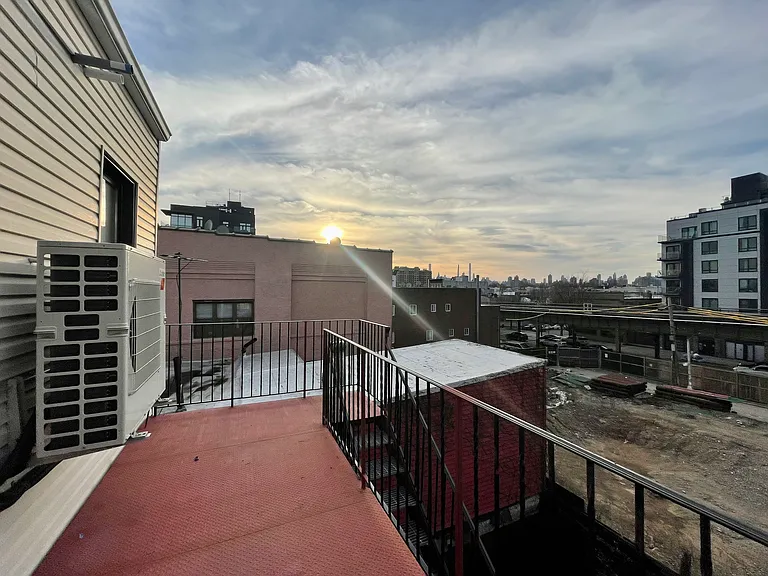 23-82 32nd St #3 — Photo 4