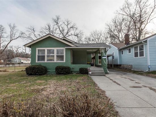 3225 E 60th St, Kansas City, MO 64130